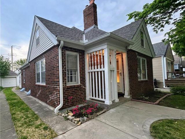 Homes for Sale in Kansas City, MO 64116 | 821 E 24th Avenue