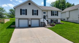 Homes for Sale in Platte City, MO 64079 | 12595 NW Oak Ridge Road