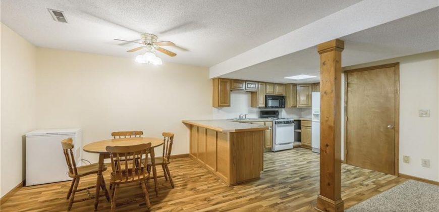 Homes for Sale in Gladstone, MO 64119 | 3200 NE 71st Street