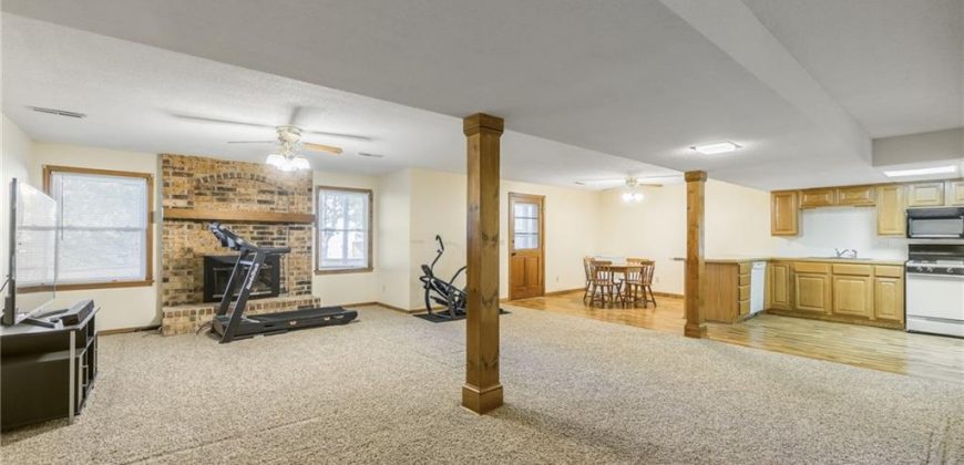 Homes for Sale in Gladstone, MO 64119 | 3200 NE 71st Street