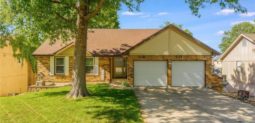 Homes for Sale in Gladstone, MO 64119 | 3200 NE 71st Street