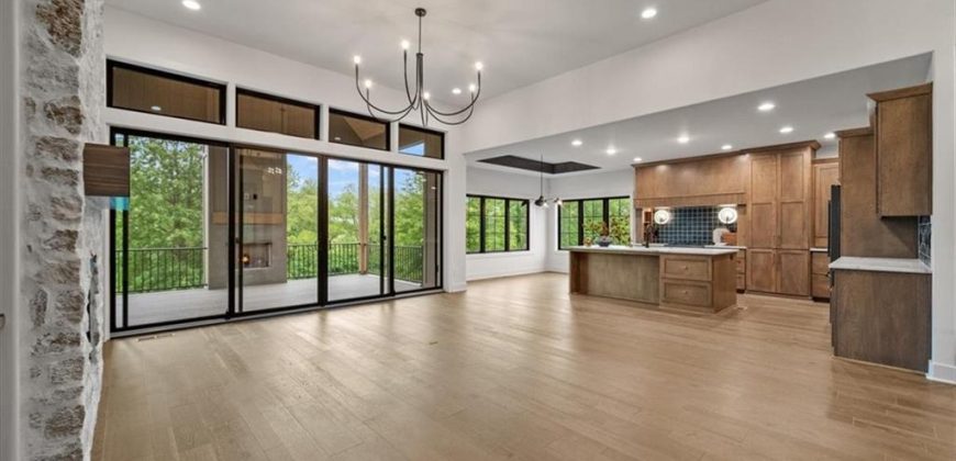 Homes for Sale in Kansas City, MO 64157 | 8736 N LEWIS Avenue