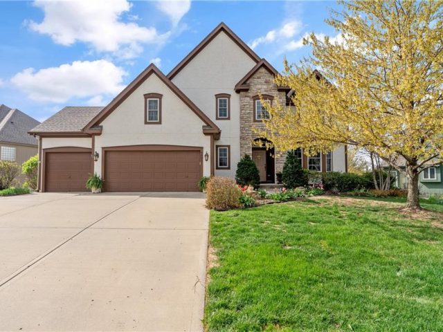 Homes for Sale in Kansas City, MO 64157 | 9601 NE 97th Street
