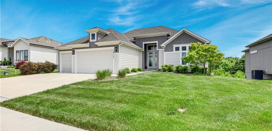 Homes for Sale in Parkville, MO 64152 | 14713  Thousand Oaks Place