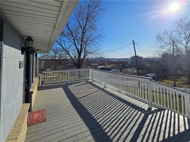 Homes for Sale in Avondale, MO 64117 | 2715 NE park Street