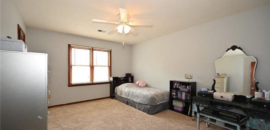 Homes for Sale in Kansas City, MO 64118 | 2406 NE 78th Terrace