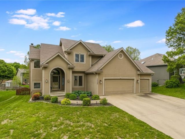 Homes for Sale in Kansas City, MO 64158 | 7428 N SMALLEY Avenue