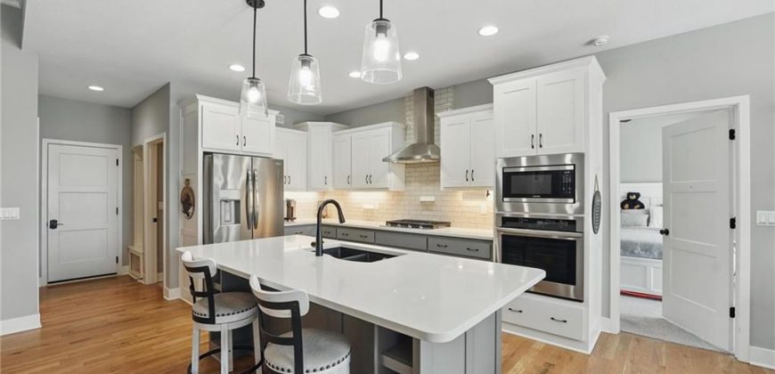 Homes for Sale in Kansas City, MO 64153 | 8213 NW 89th Street