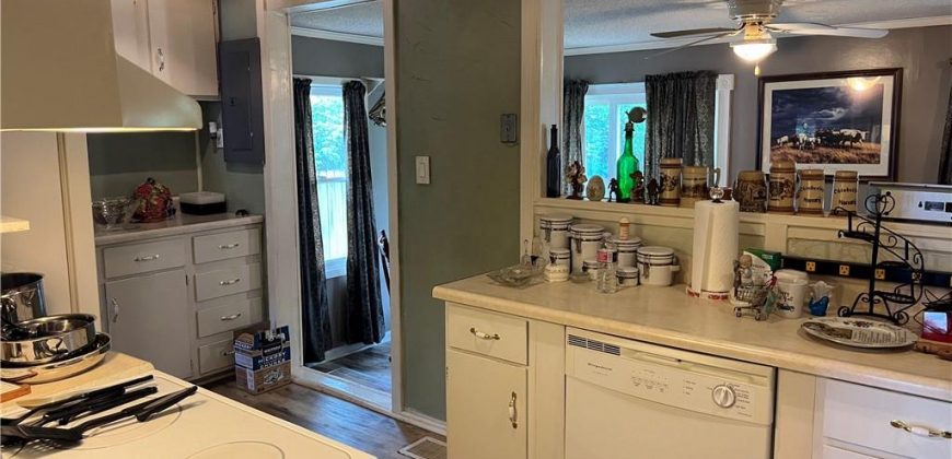 Homes for Sale in Kansas City, MO 64116 | 1105 NE 44th Street
