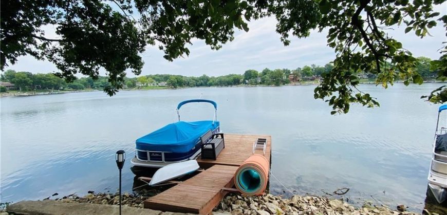 Homes for Sale in Lake Waukomis, MO 64151 | 1048 NW South Shore Drive