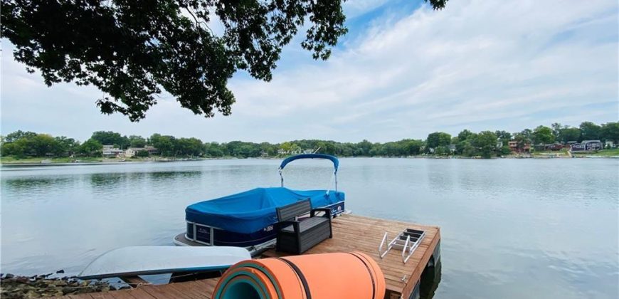 Homes for Sale in Lake Waukomis, MO 64151 | 1048 NW South Shore Drive