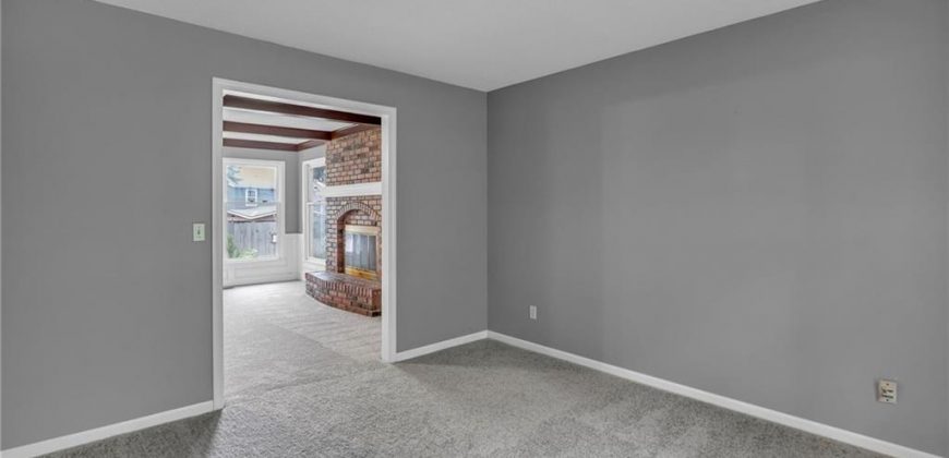 Homes for Sale in Kansas City, MO 64154 | 8535 N Overland Drive