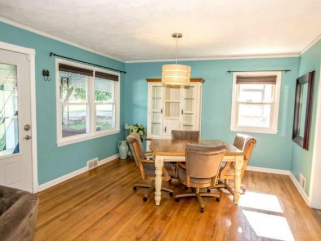 Homes for Sale in Oakview, MO 64118 | 701 NE Shady Lane Drive