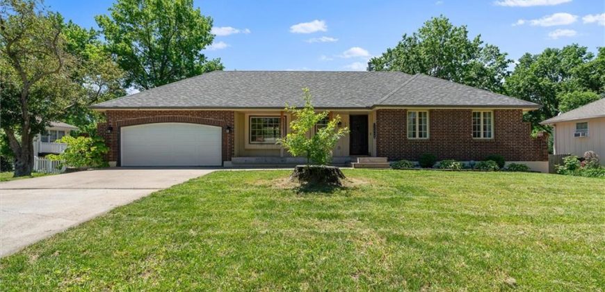 Homes for Sale in Excelsior Springs, MO 64024 | 1215  Ann Avenue