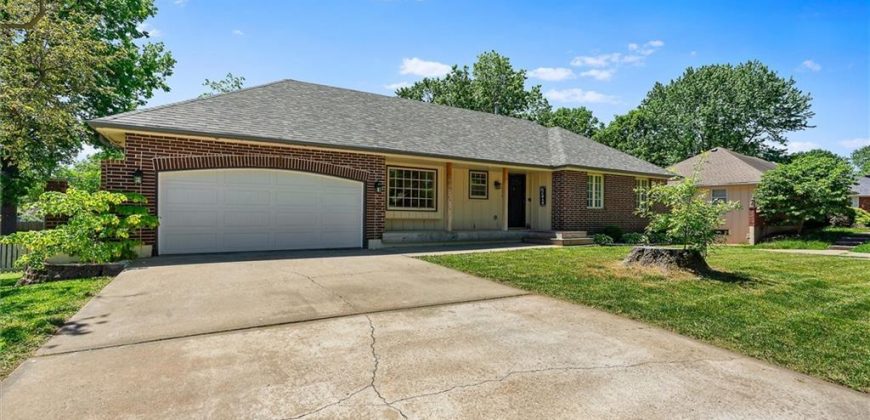 Homes for Sale in Excelsior Springs, MO 64024 | 1215  Ann Avenue
