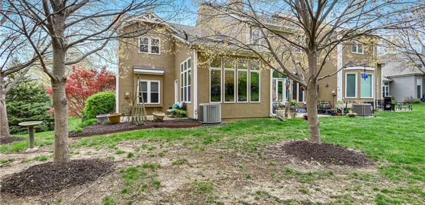 Homes for Sale in Gladstone, MO 64116 | 190  Pointe Drive