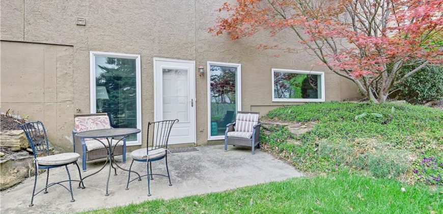 Homes for Sale in Gladstone, MO 64116 | 190  Pointe Drive