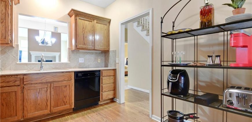 Homes for Sale in Gladstone, MO 64116 | 190  Pointe Drive