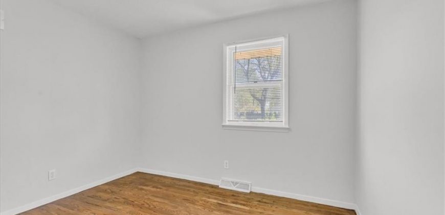 Homes for Sale in Kansas City, MO 64155 | 705 NW 88th Terrace
