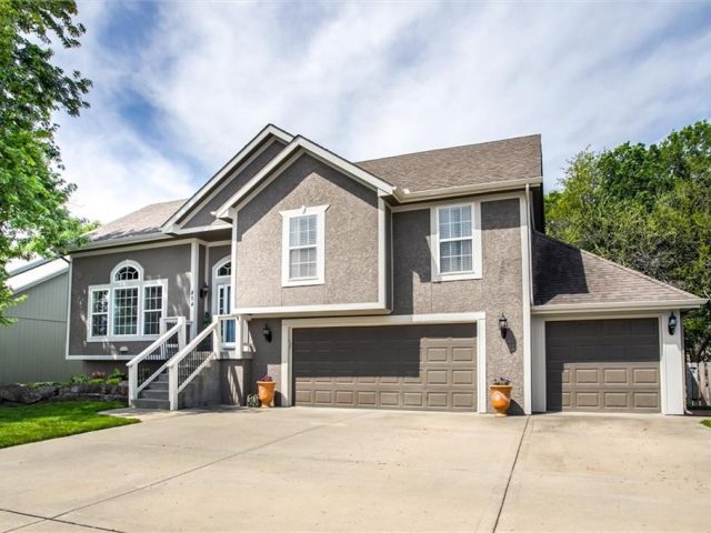 Homes for Sale in Kearney, MO 64060 | 804  Chisam Road