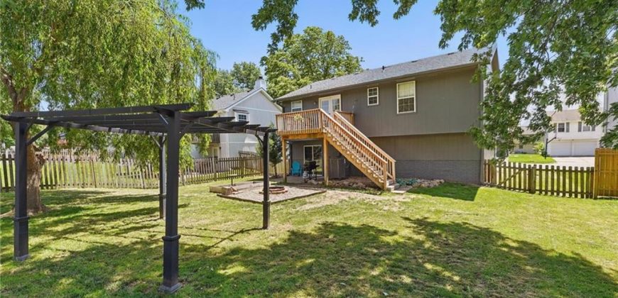 Homes for Sale in Kansas City, MO 64155 | 208 NW 111th Terrace