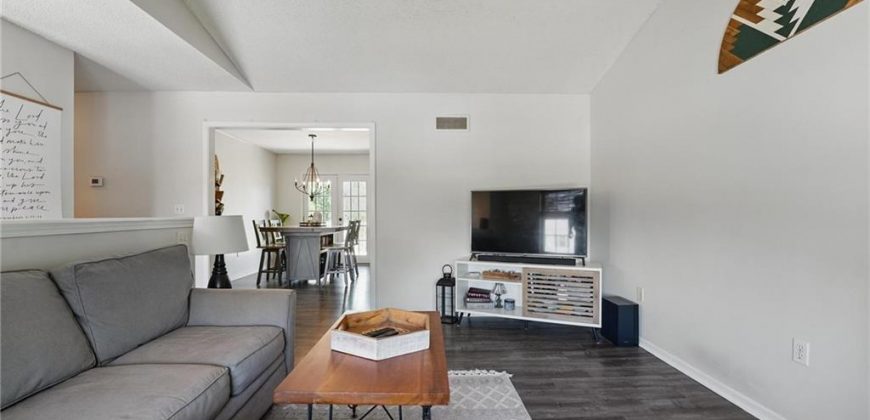 Homes for Sale in Kansas City, MO 64155 | 208 NW 111th Terrace