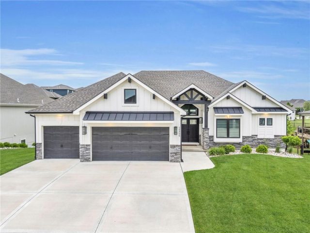 Homes for Sale in Platte City, MO 64079 | 12835 N Arbor Way