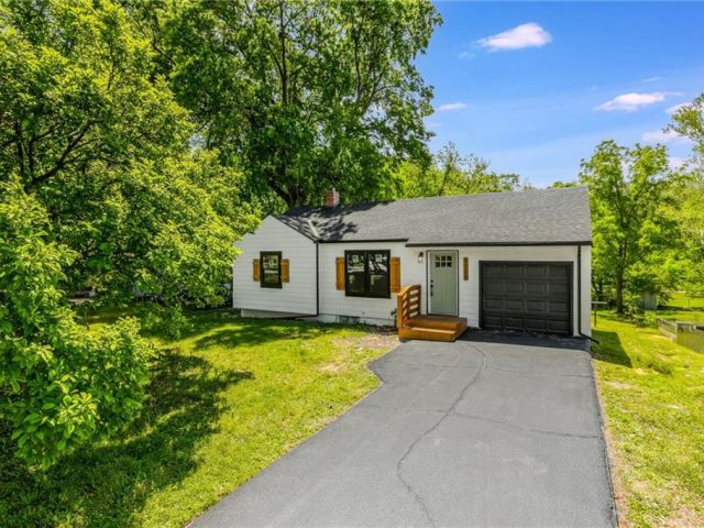 Homes for Sale in Kansas City, MO 64119 | 3113  55th Street