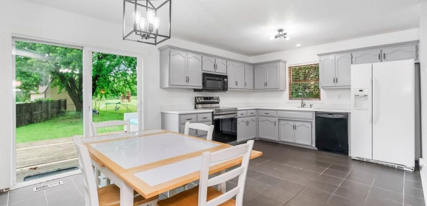 Homes for Sale in Kansas City, MO 64118 | 6141 N Mercier Street
