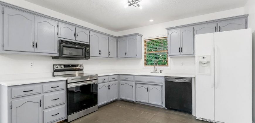 Homes for Sale in Kansas City, MO 64118 | 6141 N Mercier Street