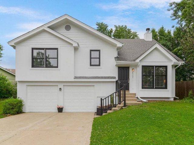 Homes for Sale in Kansas City, MO 64118 | 6141 N Mercier Street