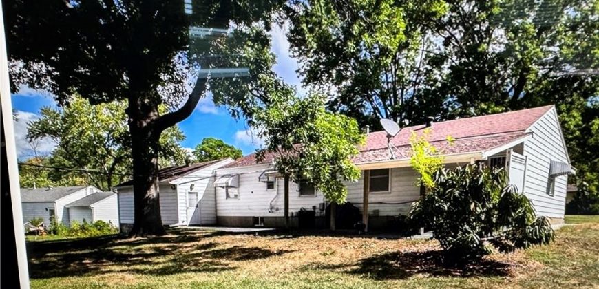 Homes for Sale in Oakview, MO 64118 | 6404 N Harrison Street