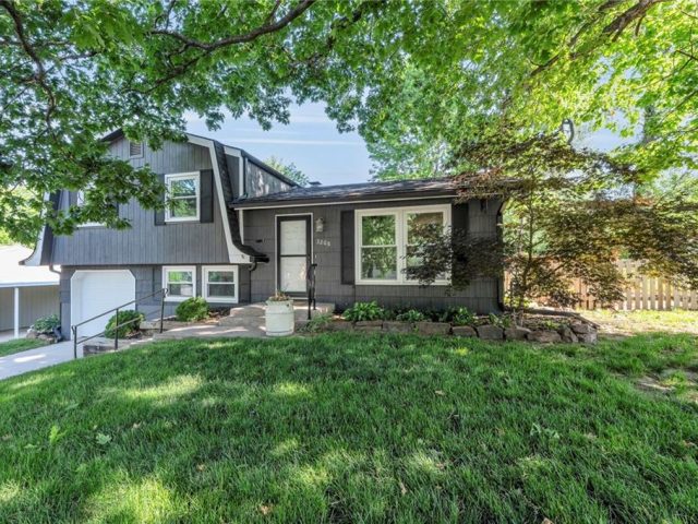 Homes for Sale in Kansas City, MO 64119 | 3208 NE 64th Terrace