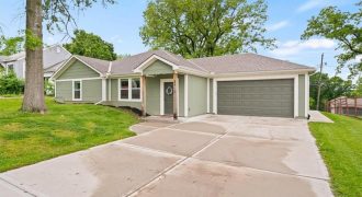 Homes for Sale in Kansas City, MO 64117 | 3510 NE Monterey Avenue