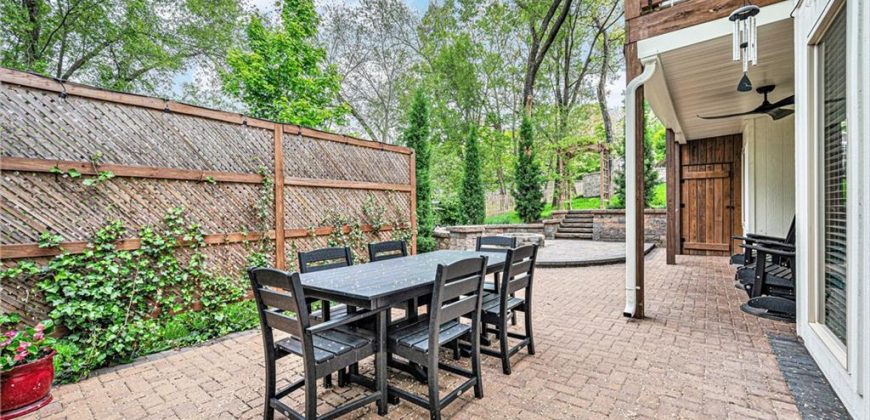 Homes for Sale in Parkville, MO 64152 | 5715 NW Michaels Cove