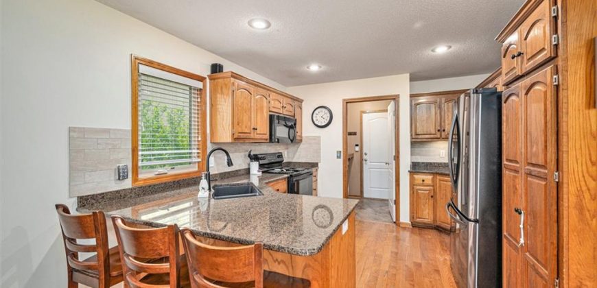 Homes for Sale in Parkville, MO 64152 | 5715 NW Michaels Cove