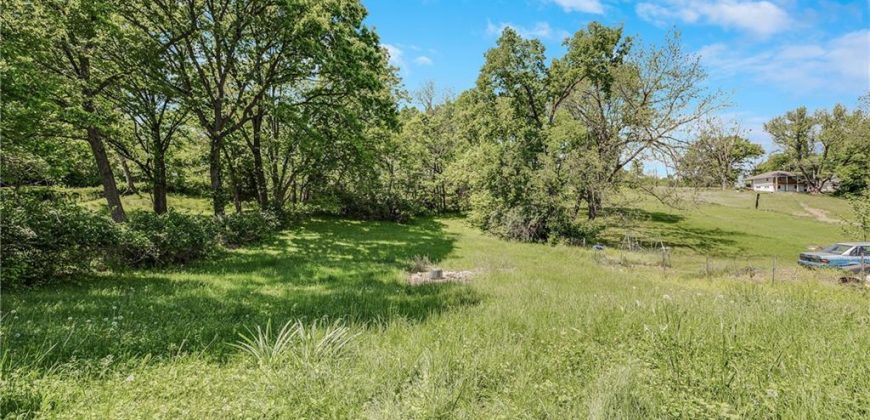 Homes for Sale in Kansas City, MO 64119 | 6132  N Eugene Field Road