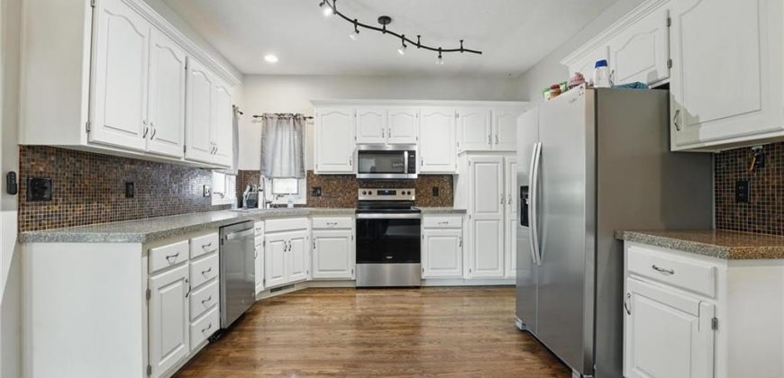 Homes for Sale in Kearney, MO 64060 | 1919  Meadowlane Avenue