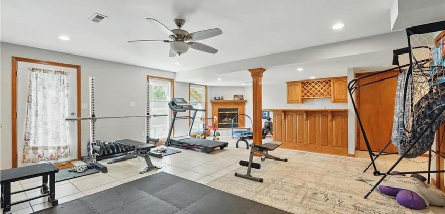Homes for Sale in Kearney, MO 64060 | 1919  Meadowlane Avenue