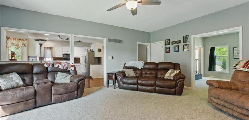 Homes for Sale in Kearney, MO 64060 | 1919  Meadowlane Avenue