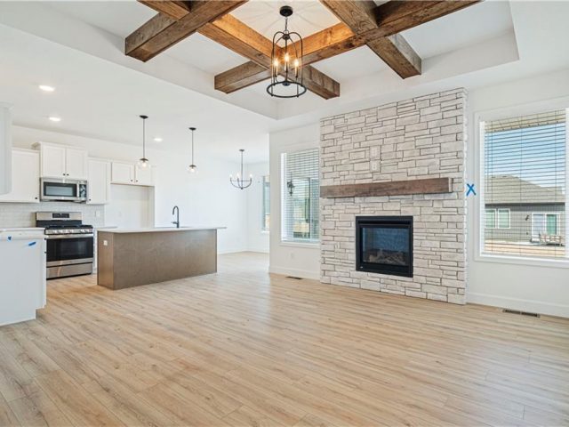 Homes for Sale in Kansas City, MO 64154 | 9616 N Amoret Avenue