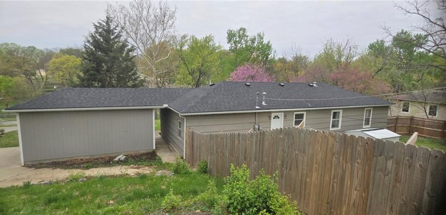 Homes for Sale in Gladstone, MO 64118 | 7005 N Baltimore Avenue