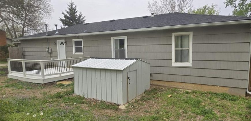Homes for Sale in Gladstone, MO 64118 | 7005 N Baltimore Avenue