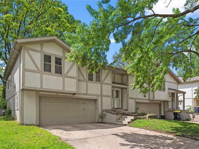 Homes for Sale in Kansas City, MO 64151 | 6900 N Fisk Avenue