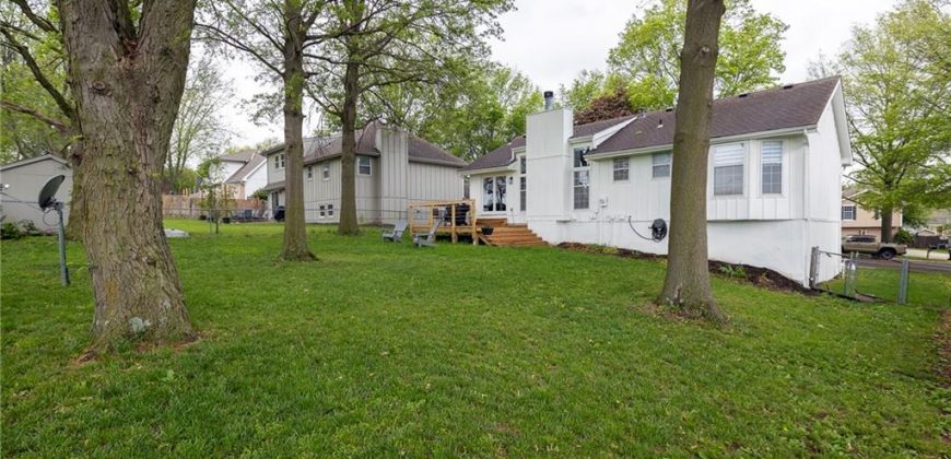 Homes for Sale in Kansas City, MO 64155 | 141 NW 100th Terrace