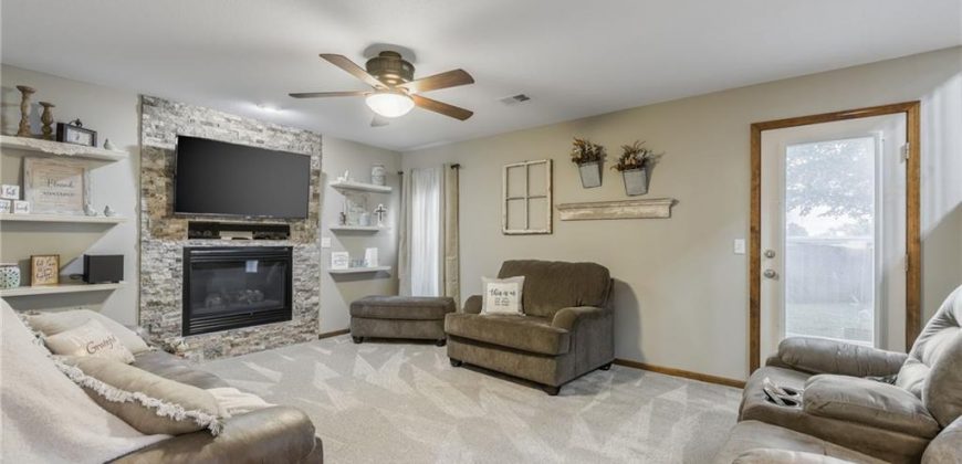 Homes for Sale in Kearney, MO 64060 | 305 E 21st Street