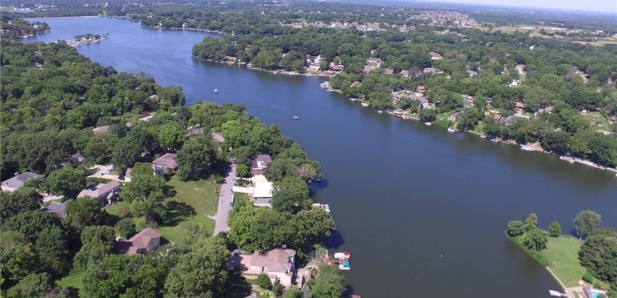Homes for Sale in Weatherby Lake, MO 64152 | 9305 NW 80th Street