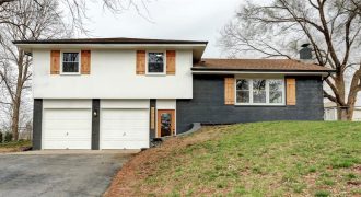 Homes for Sale in Kansas City, MO 64152 | 17002 NW 76th Street