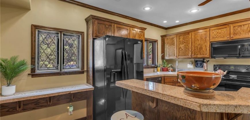 Homes for Sale in Liberty, MO 64068 | 415 W Franklin Street