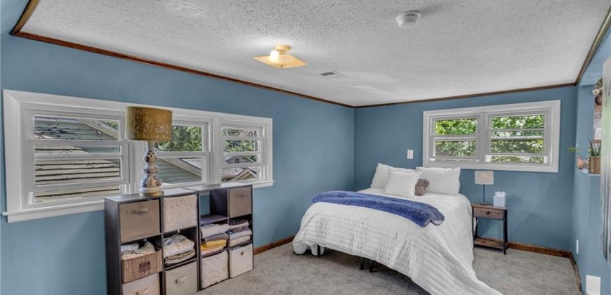 Homes for Sale in Liberty, MO 64068 | 415 W Franklin Street